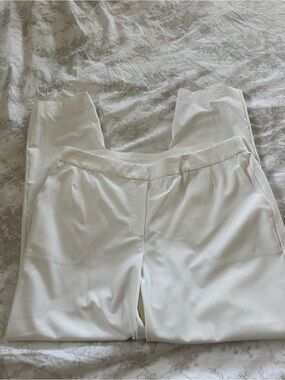 Women’s Nike White Knit Pull-On Pants large
